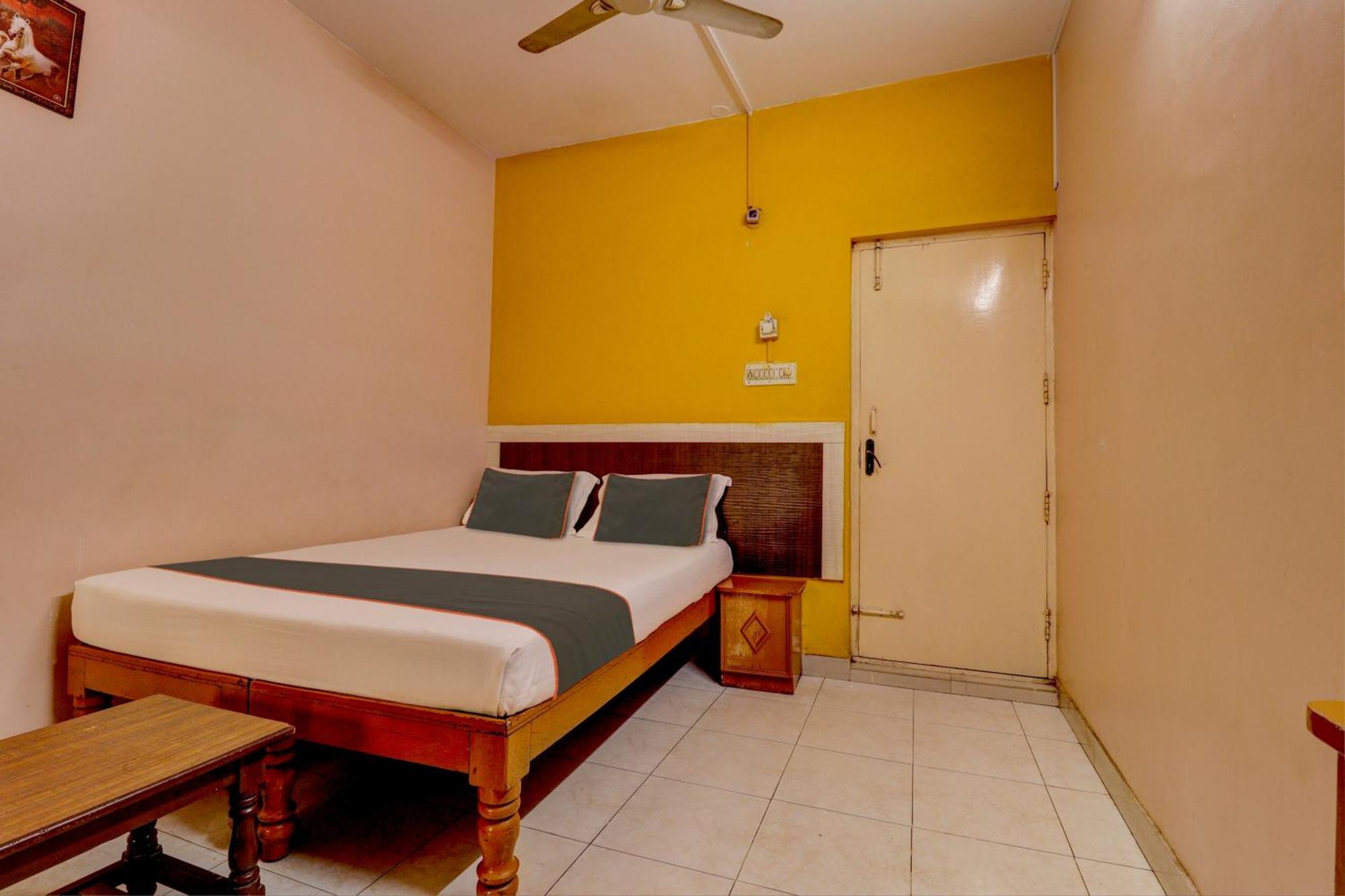 Collection O Royal Comfort Bangalore Buitenkant foto