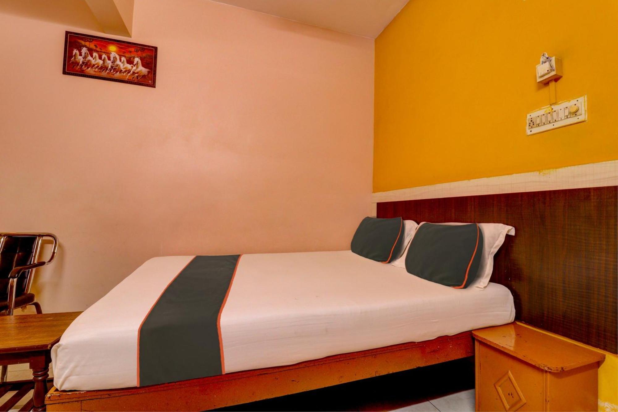Collection O Royal Comfort Bangalore Buitenkant foto