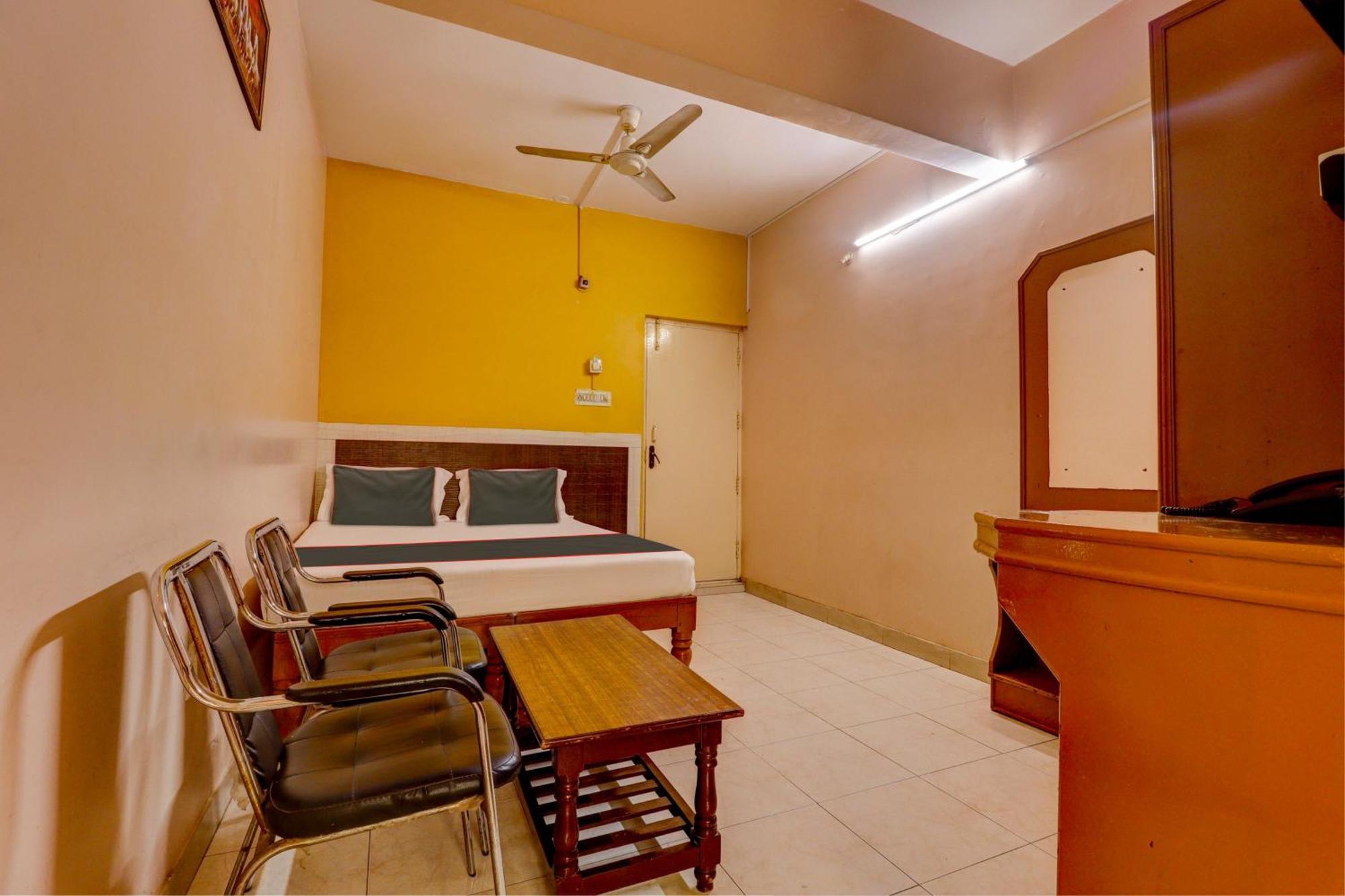 Collection O Royal Comfort Bangalore Buitenkant foto